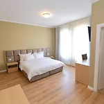 Santo * Shkodër